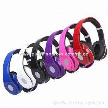 Stereo headphone with mic and volume control for mobile phone